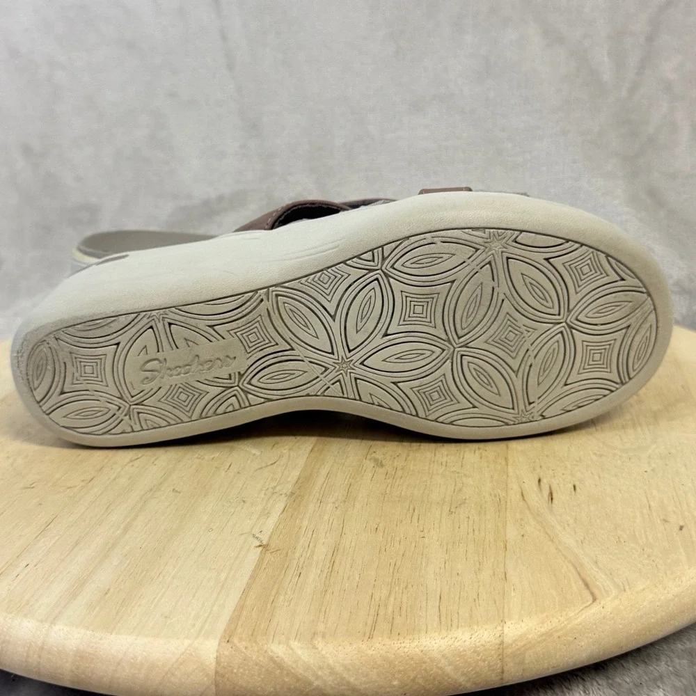 Skechers luxe foam